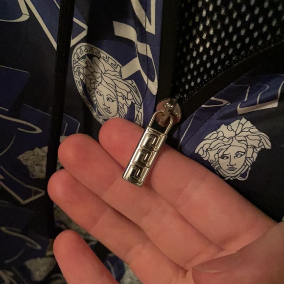 Sick 3D Versace Medusa heads and spellout jacket - Picture 9 of 9